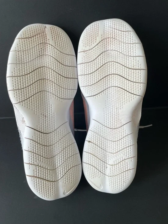 Women’s Nike Flex Experience Run Lilac Atomic Orange Sz 8 Athletic Running Shoes - Picture 9 of 9